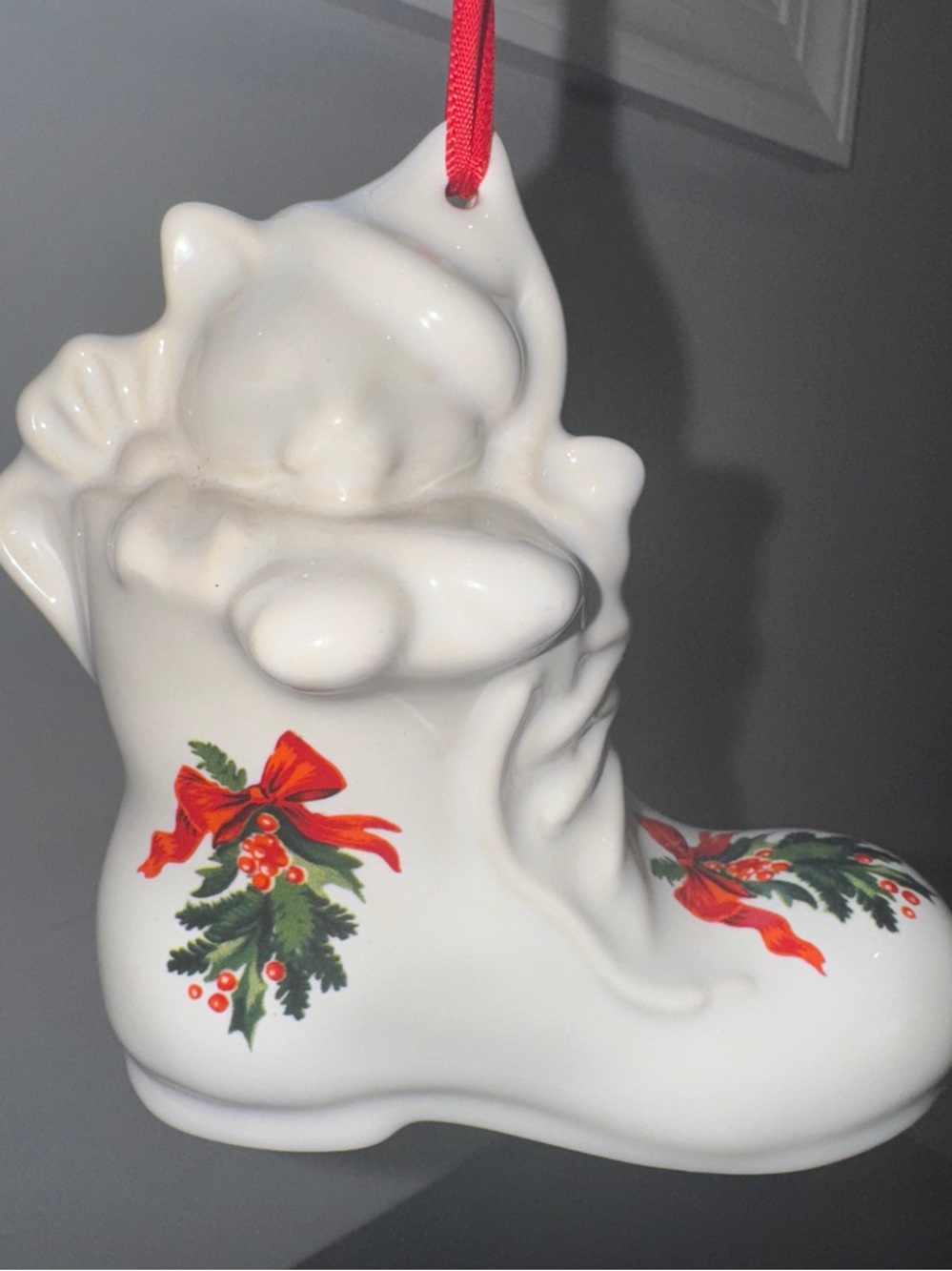 Pfaltzgraff 1997 Merry Christmas Bell Series Kitten in Boot Ornament